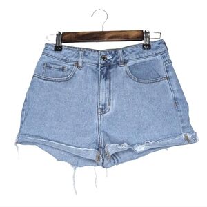 PacSun Women's Mom Short Light Wash Blue High Rise Raw Hem Jean Shorts Size 26